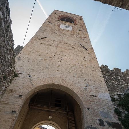 Gardappartamenti Castle Bell Moniga del Garda 외부 사진
